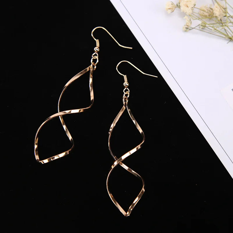š Spiral Wave Drop Earrings