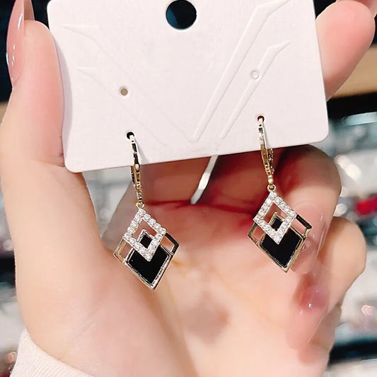 β¨ Luxury Black Double-Layer Geometric Earrings