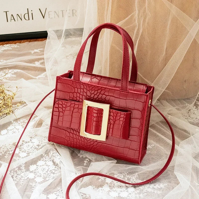 š Luxury PU Leather Crossbody ā Everyday Elegance