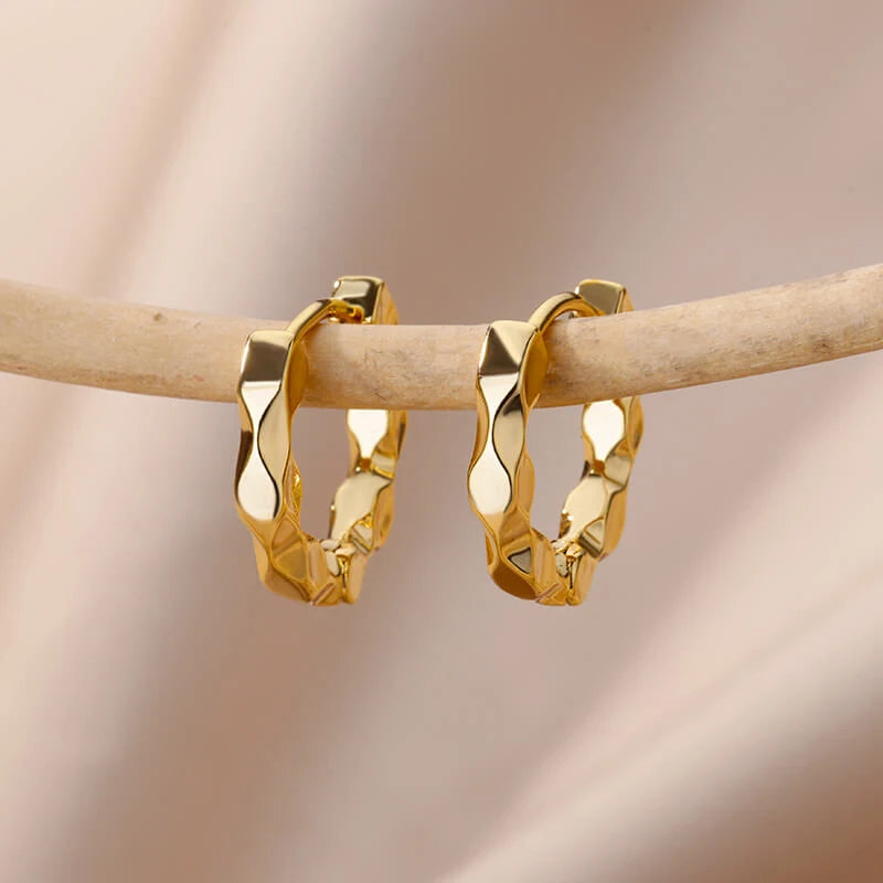 ✨ Heart Stainless Steel Hoop Earrings – Sparkling Elegance