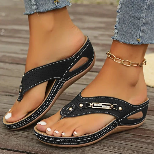 👡 Chic Women's Retro Flip-Flops With Arch Support