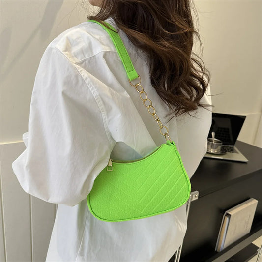 👜 Retro Felt Underarm Bag – Timeless & Trendy