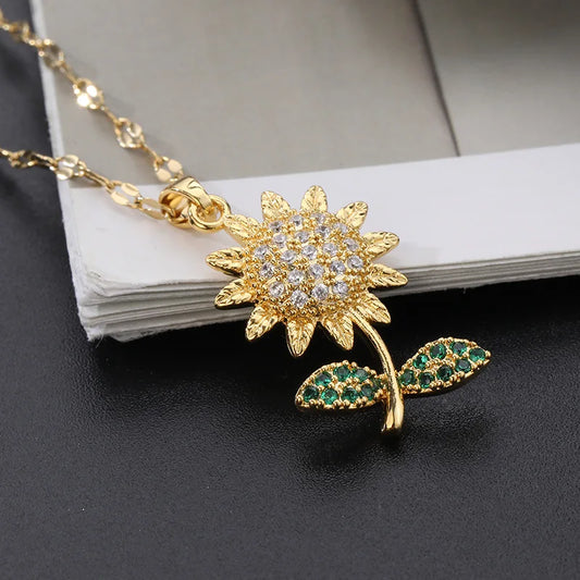 🌼 Daisy Flower Pendant Necklace