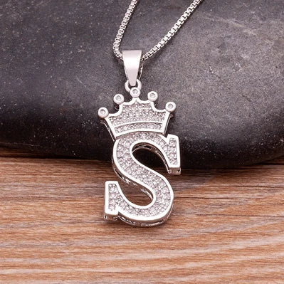 👑 Fashion Luxury A-Z Crown Alphabet Pendant Necklace