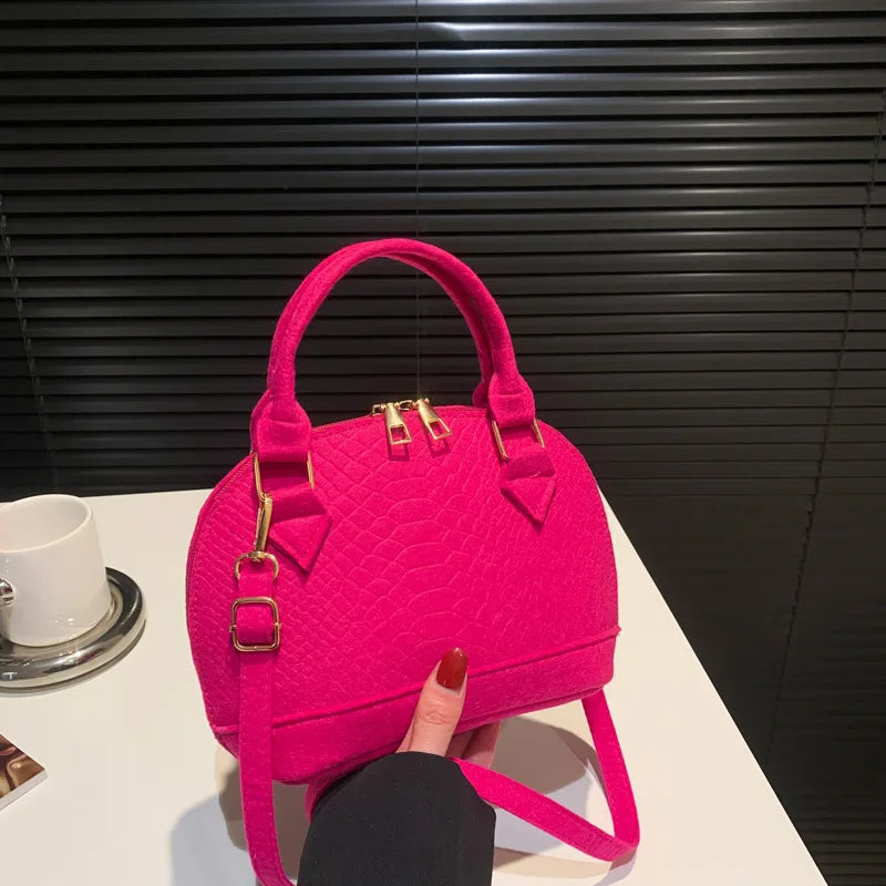👜 Vintage Crocodile Pattern Shell Bag – Chic & Timeless