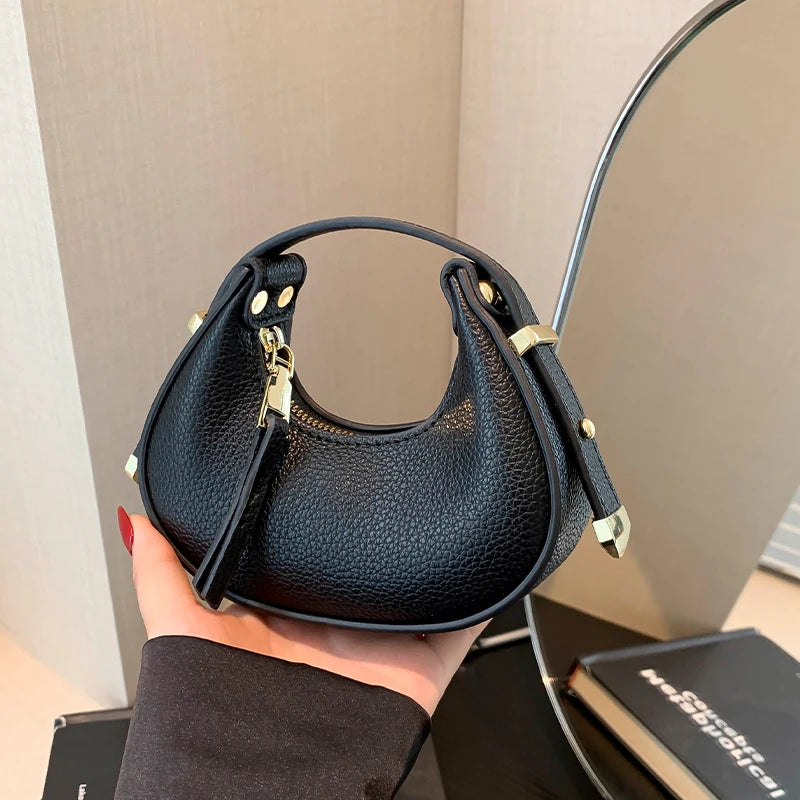 🩷 Y2K Mini Half Moon Purse – Trendy & Functional
