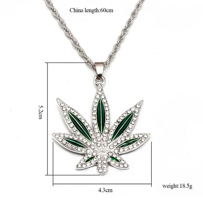 🍁 Vintage Style Inlaid Metal Maple Leaf Necklace