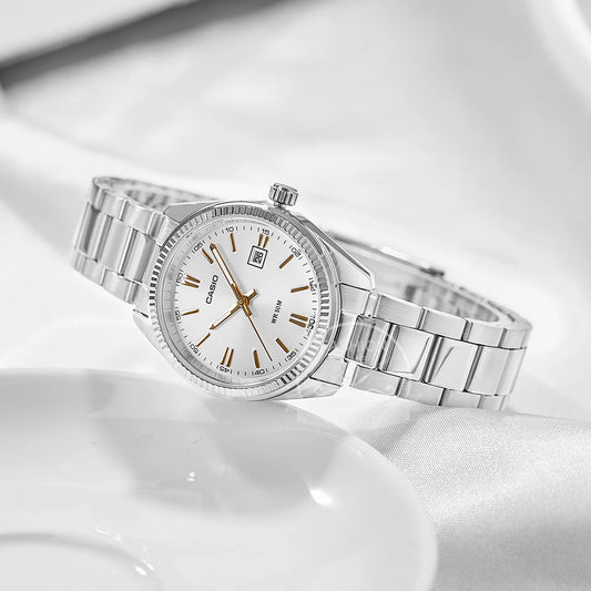 💖 Casio Women's Quartz Watch – Elegant Simplicity