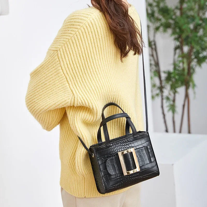👜 Luxury PU Leather Crossbody – Everyday Elegance