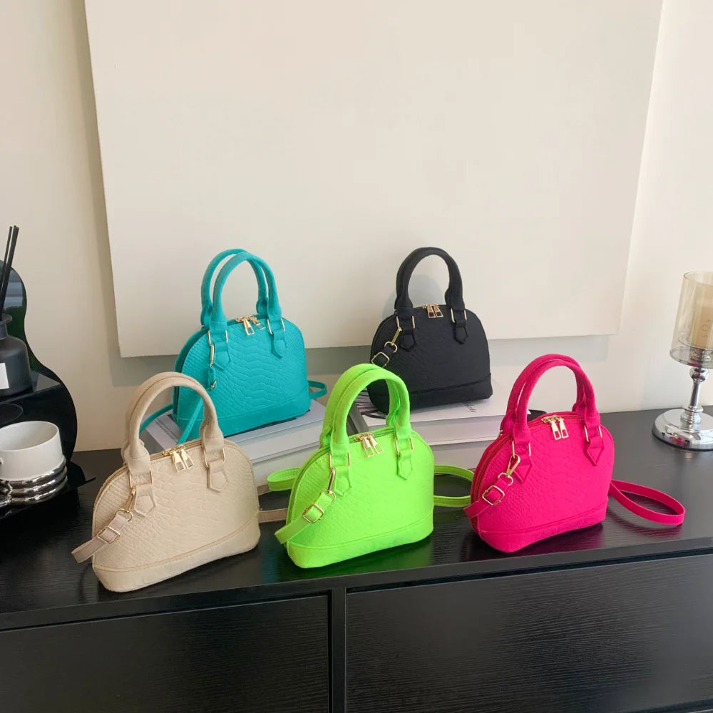 👜 Vintage Crocodile Pattern Shell Bag – Chic & Timeless