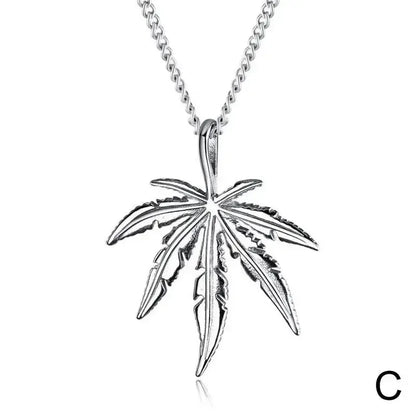 🍁 Hot Fashion Maple Leaf Pendant Necklace