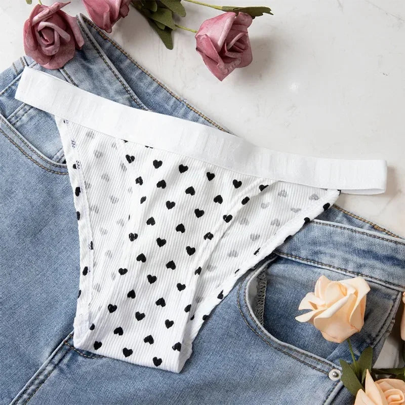 🩷 Comfort Cotton Panties – Everyday Softness & Fit