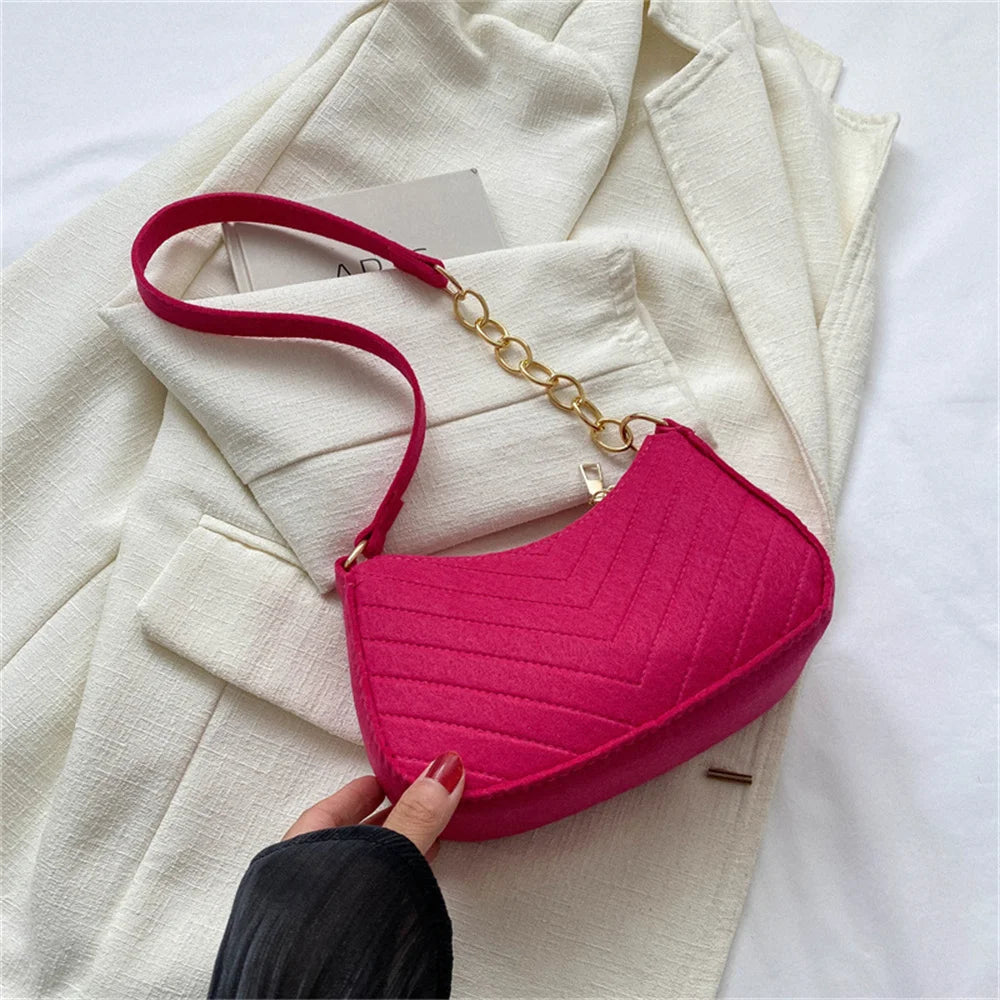 👜 Retro Felt Underarm Bag – Timeless & Trendy