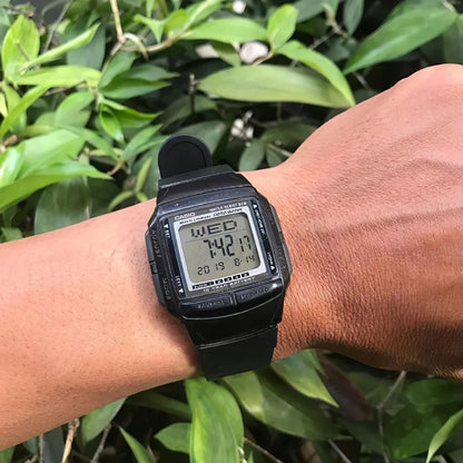 ⌚ Casio Vintage Silver Watch – Classic Digital Style for Men