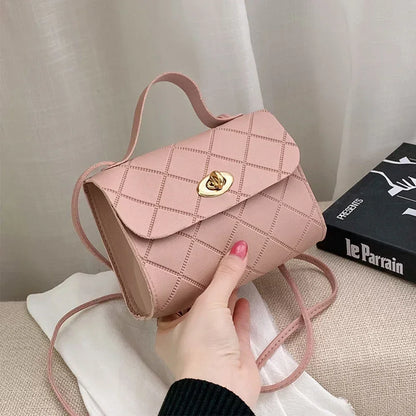 🎒 Trendy Small Messenger Bag – Everyday Red Elegance