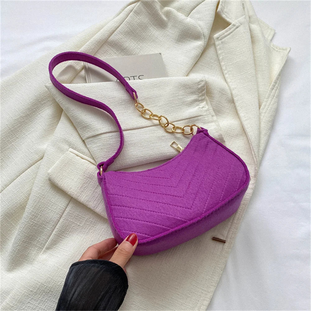 👜 Retro Felt Underarm Bag – Timeless & Trendy