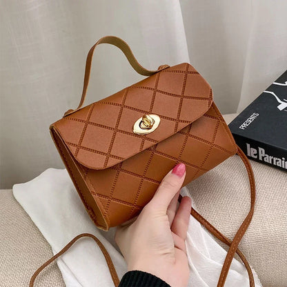 🎒 Trendy Small Messenger Bag – Everyday Red Elegance