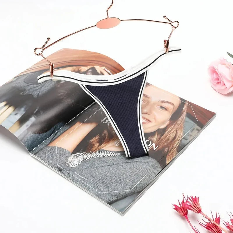 🌸 Seamless Cotton Thong – Soft & Sexy Comfort