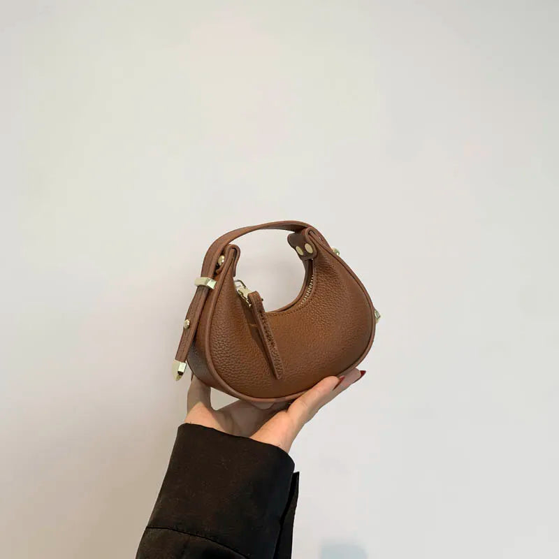🩷 Y2K Mini Half Moon Purse – Trendy & Functional