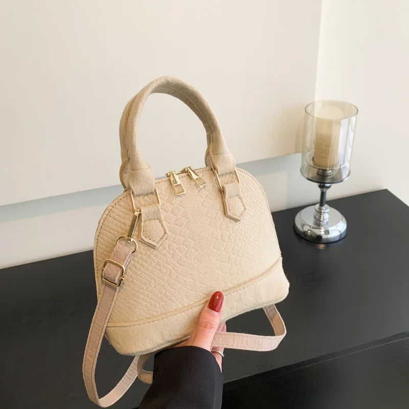 👜 Vintage Crocodile Pattern Shell Bag – Chic & Timeless