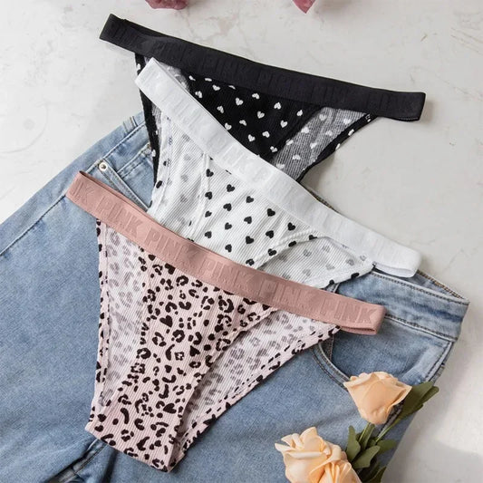 🩷 Comfort Cotton Panties – Everyday Softness & Fit