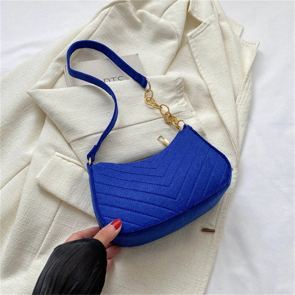 👜 Retro Felt Underarm Bag – Timeless & Trendy