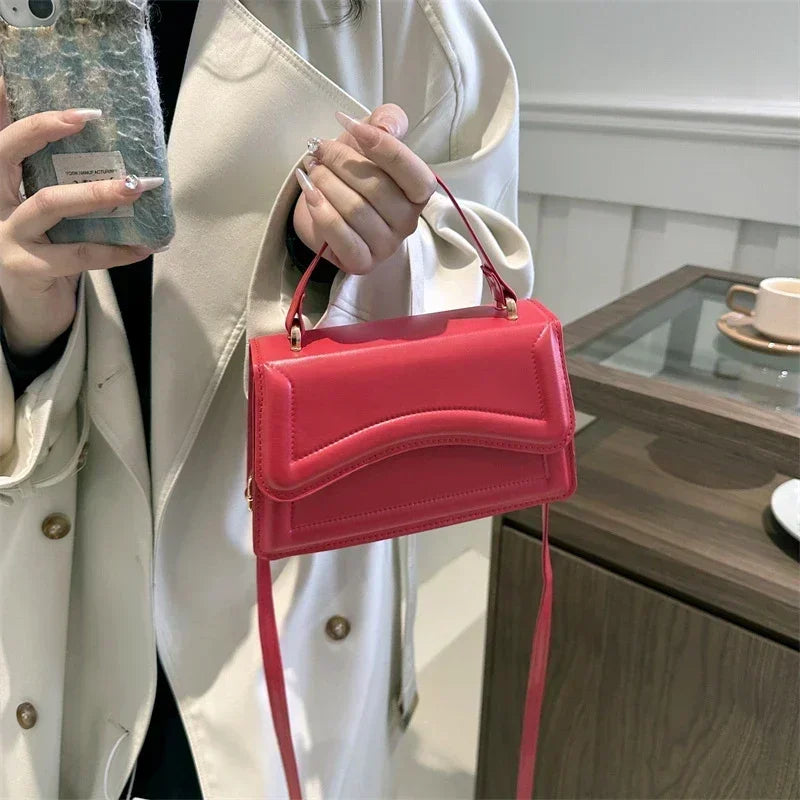 👜 High-Quality PU Leather Handbag – Chic & Functional