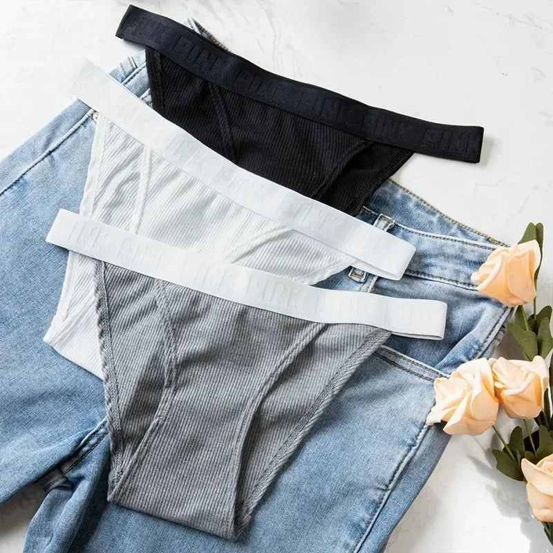 🩷 Comfort Cotton Panties – Everyday Softness & Fit