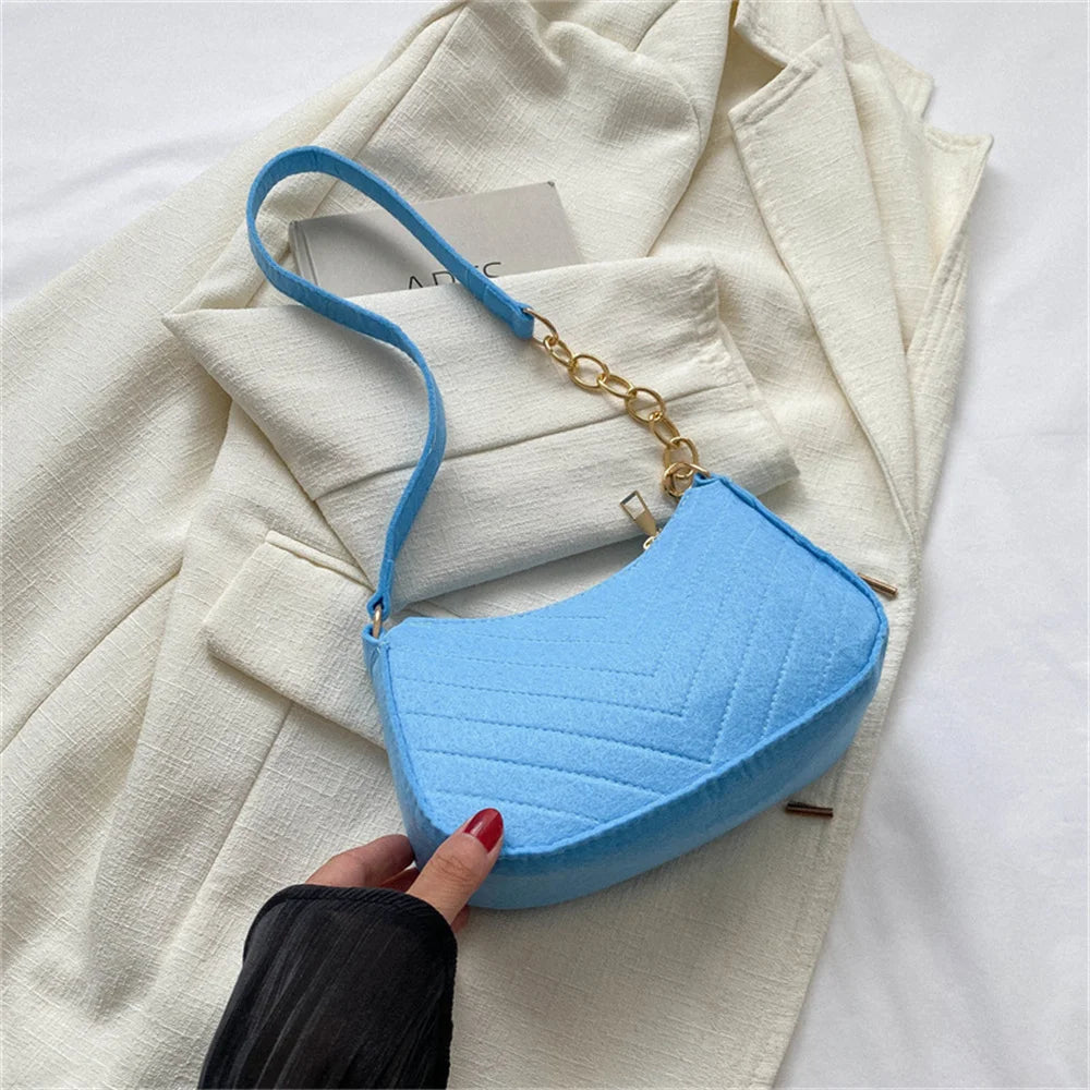 👜 Retro Felt Underarm Bag – Timeless & Trendy