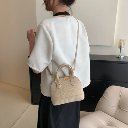 👜 Vintage Crocodile Pattern Shell Bag – Chic & Timeless