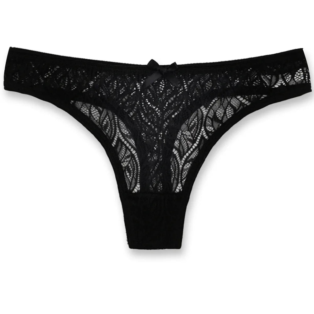 💖 Lace Patchwork Thong – Elegant Comfort Fit