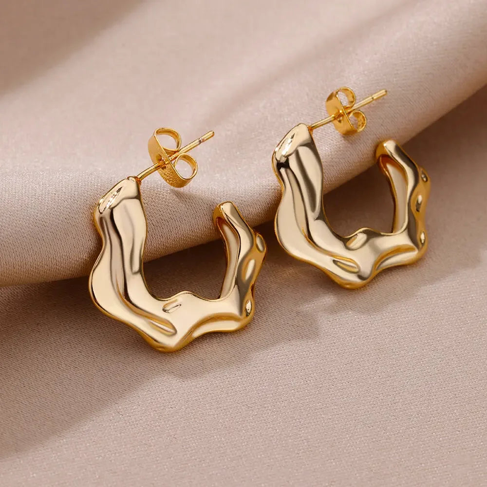 ✨ Heart Stainless Steel Hoop Earrings – Sparkling Elegance