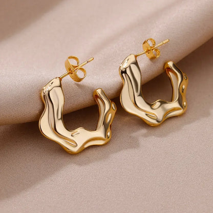 ✨ Heart Stainless Steel Hoop Earrings – Sparkling Elegance