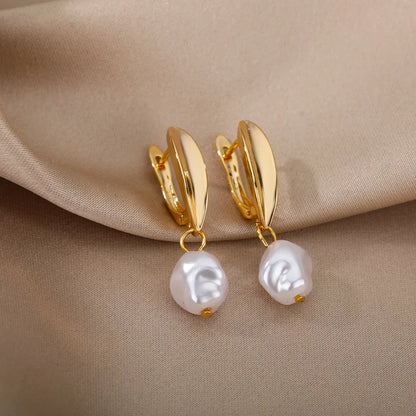 ✨ Heart Stainless Steel Hoop Earrings – Sparkling Elegance
