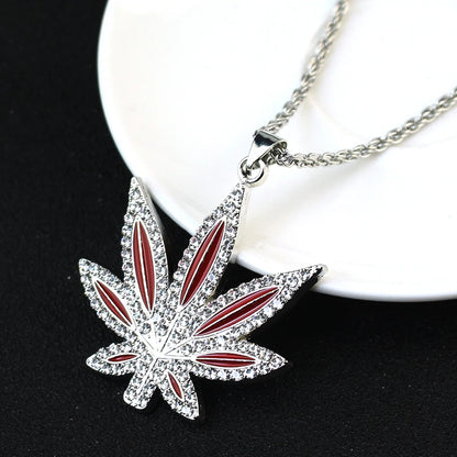 🍁 Vintage Style Inlaid Metal Maple Leaf Necklace
