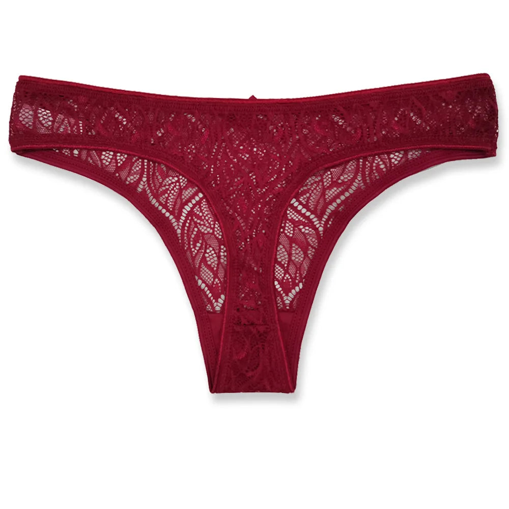 💖 Lace Patchwork Thong – Elegant Comfort Fit