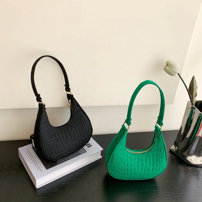 👜 Vintage Korean Underarm Bag – Soft Style & Structure