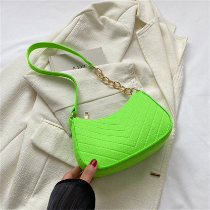 👜 Retro Felt Underarm Bag – Timeless & Trendy